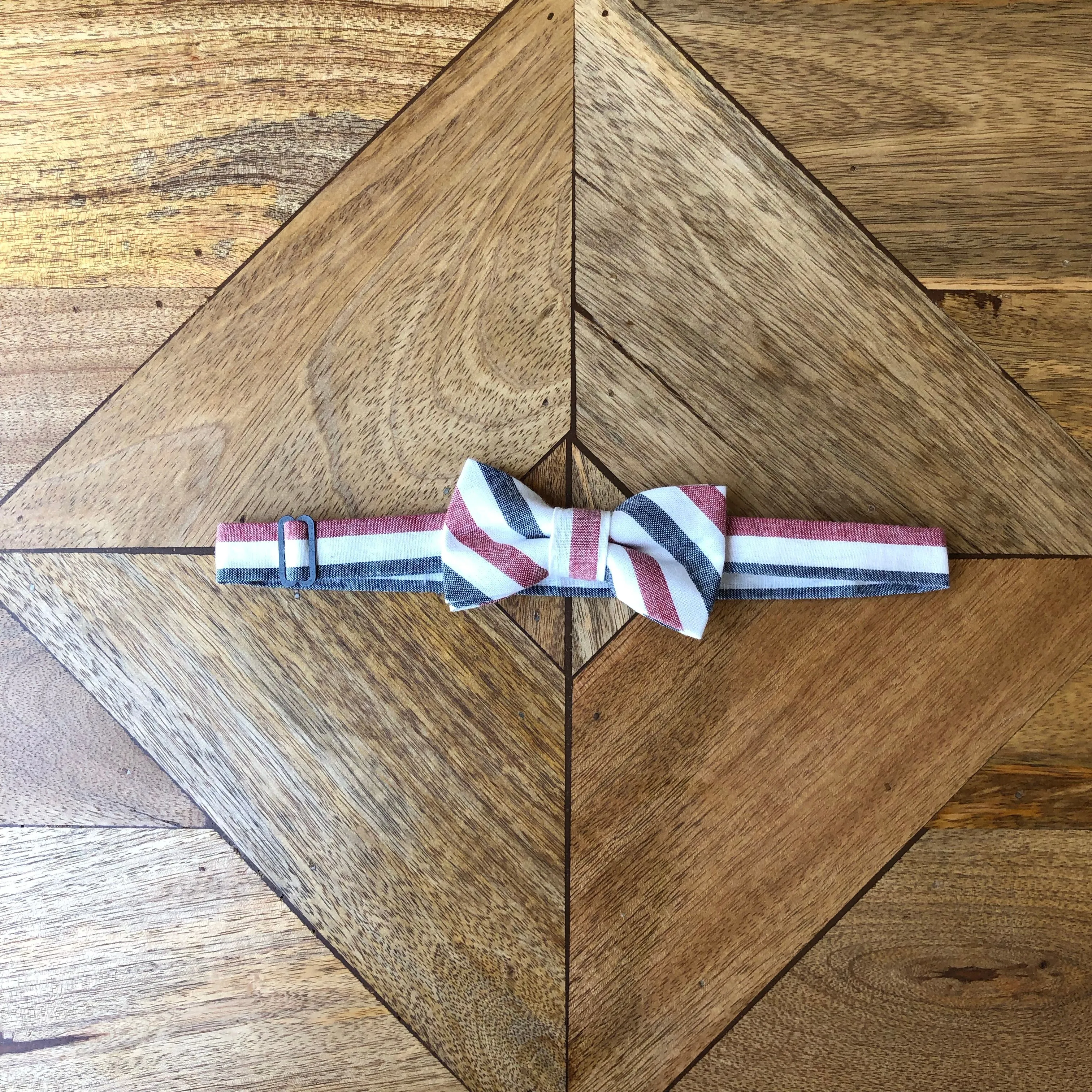 GRANT || SMALL PET BOW TIE